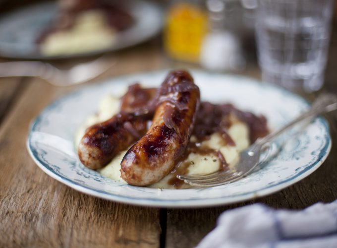 sausages with garlic mash